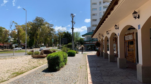 Imagen 14 de 17 de Local Comercial 7 Pinamar - Av. Bunge Y Esq. Av. Libertador