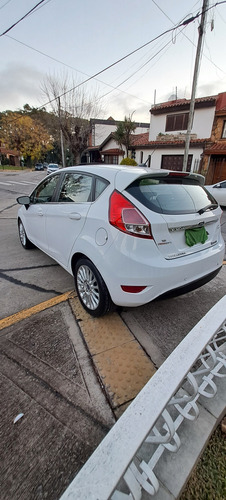 Ford Fiesta Kinetic 1.6 Titanium Powershift 120cv