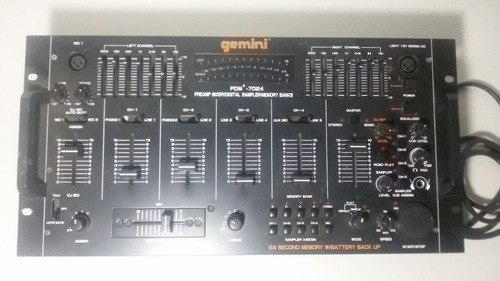 Consola Gemini Pdm 7024 Preamp Mixer