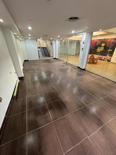 S.c Alquiler Local Comercial Ubicado En Cc Casa Los Magos