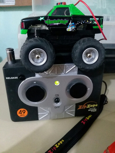 Zip Zaps Monster Truck Y Carro Radio Control Más Accesorios (Usado)