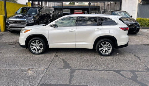 Imagen 2 de 15 de Toyota Highlander 2015