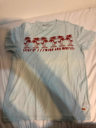 Remera Levis T. S