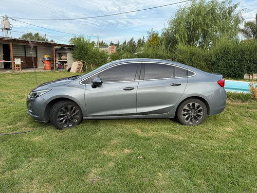Chevrolet Cruze 1.4 ltz mt sedan