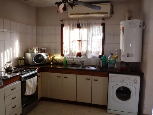Imagen 3 de 6 de Casa En Venta 2 Dormitorios En Viplastic En Longchamps