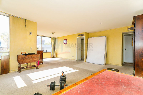 Departamento En Venta De 2 Dorm. En Providencia