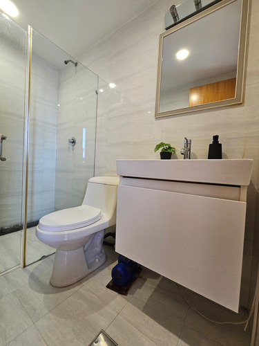 Moderno Apartamento En Punta Pacifico