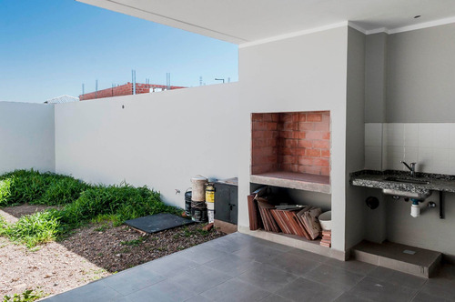 Imagen 17 de 30 de Duplex Venta Via Aurelia 3 Dorm Zona Aeropuerto