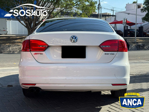 Volkswagen Jetta 2.0 T Diesel At