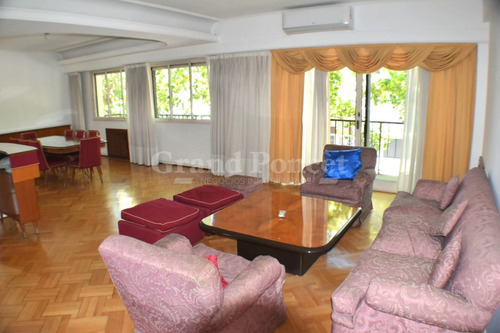 Departamento 5 Amb. Con Dependencia De Servicio Y Balcon
