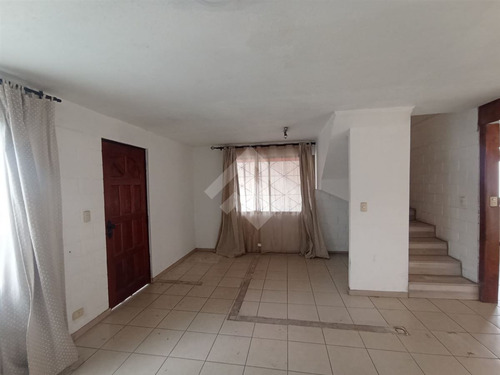 Casa En Venta De 3 Dorm. 2 Baños Portal Oeste En Cerrillos
