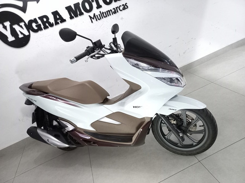 Imagem 3 de 10 de Honda Pcx 150 Dlx Abs 2021