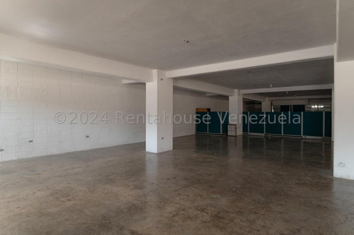 Edificio Comercial En Venta Mls #24-17255