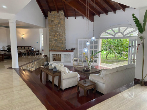 Casa En Venta Alto Hatillo Mls #25-4113