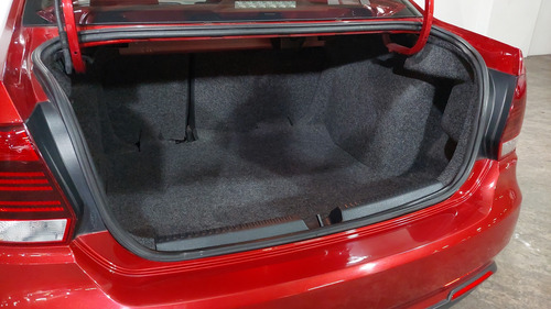 Volkswagen Vento 1.6 COMFORTLINE PLUS AUTO