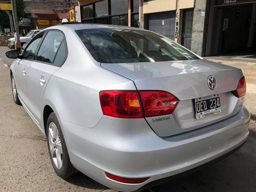 Volkswagen Vento 2.5 Advance Plus Tiptron 170cv 2014