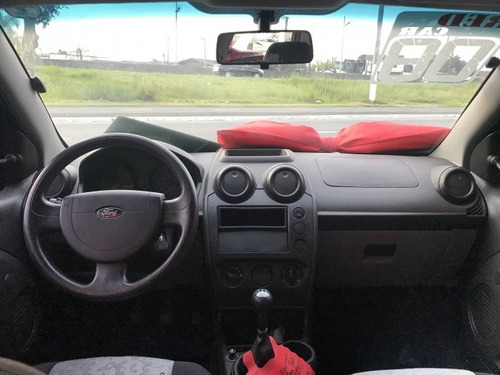 Ford Fiesta Sedan 1.0 2010
