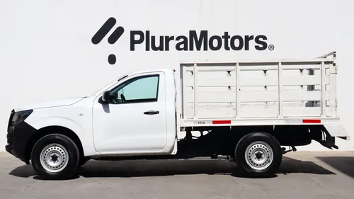 Nissan NP300 2.5 Estacas Dh Aa Mt