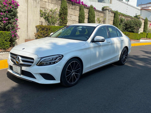 Mercedes-benz C200 Sport Hybrid.