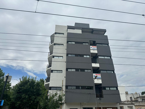 Departamento En Alquiler Amoblado 1 Y 37.