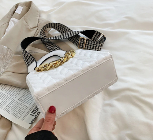 Imagen 7 de 7 de Bolsa Coreana Con Correa Crossbody Bandolera Blanca