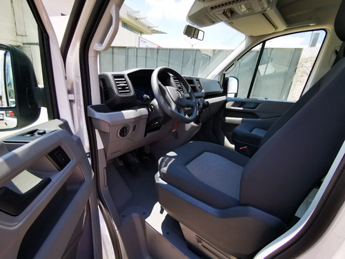 Imagen 7 de 14 de Volkswagen Crafter Pasajeros 4.9 Lwb Caja Extendida Std 2021