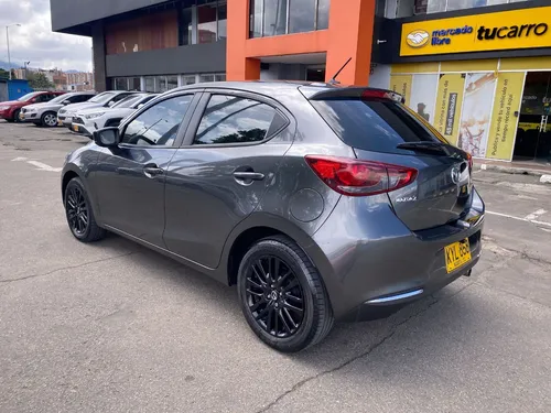 Mazda 2 1.5 Touring Carbon Edition