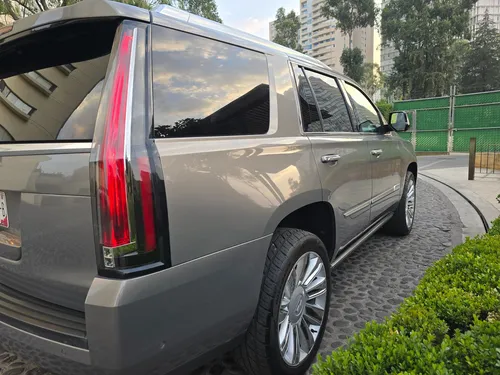 Cadillac Escalade 6.2 Plinum 4x4 At
