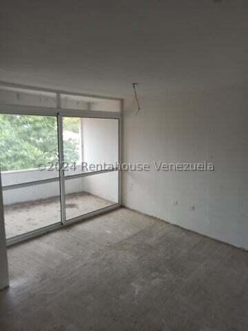 Sm Apartamento En Venta En El Cigarral 24-23806 Yg