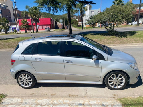 Mercedes B200