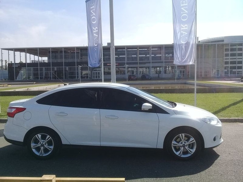 Ford Focus 1.6 S 4 Pts 2015 Car One Cg