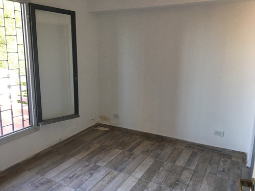 Imagen 7 de 9 de Ph 2 Amb Sin Expensas Reciclado Con Terraza