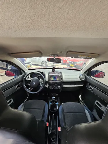 Renault Kwid 1.0 Intens