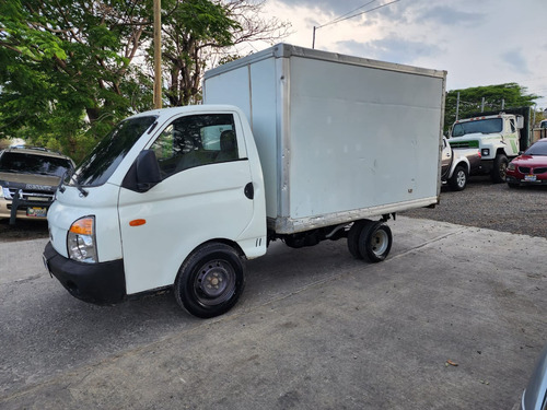 Imagen 3 de 15 de Hyundai H100 Modelo 2012