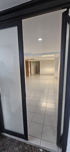Oficina De 120m2 Por Av De Las Fuente En Lomas De Tecamachalco