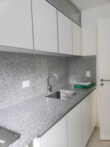 Excelente Departamento De 3 Ambientes En Villa Del Lago
