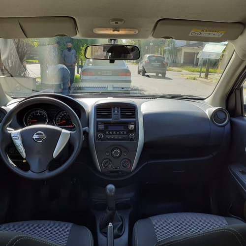 Nissan Versa Sense Mt 1.6---- 2018------16.300 Kms