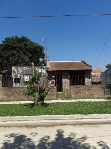 Casa En Venta En Claypole