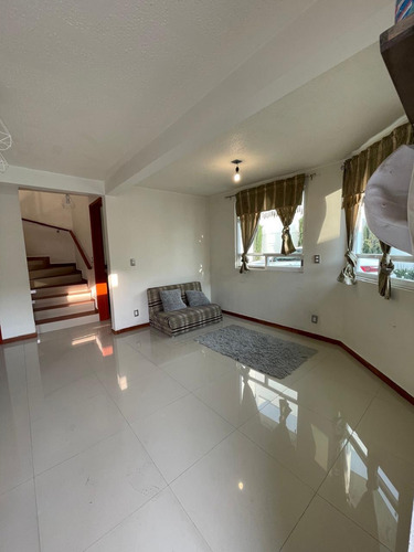 Casa En Renta A 10 Min Del Centro De Metepec