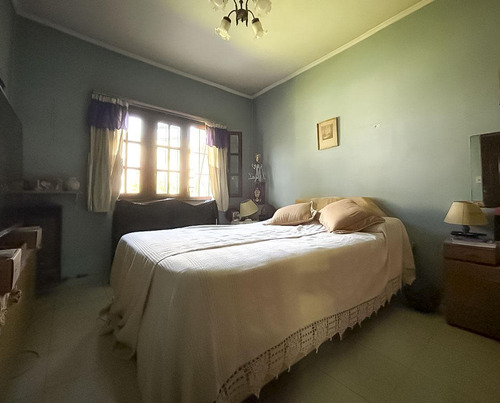 Casa En San Isidro, Barrio Las Carreras