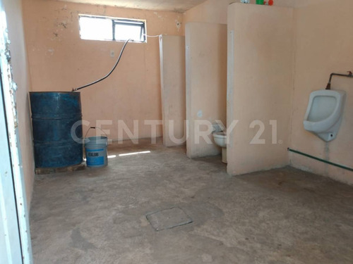 Bodega Con Amplio Terreno En Venta En Jilotepec, Estado De México