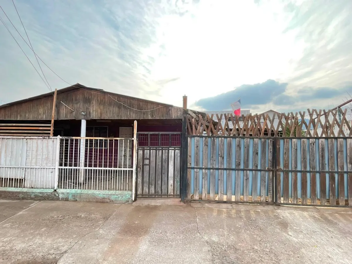 Imagen 1 de 23 de Se Vende Casa Con Amplio Terreno En Talagante