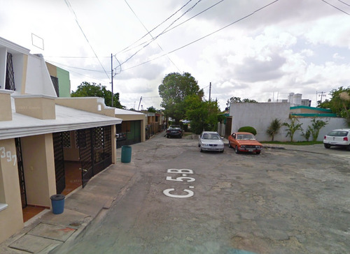 Sg- Casa En Recuperacion Bancaria En Castellanos Hass David Humberto, Santa Fe, Merida Yucatan.