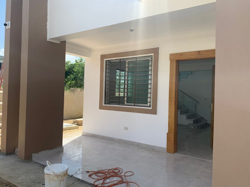 Imagen 11 de 29 de Casa Nueva En Proyecto Cerrado