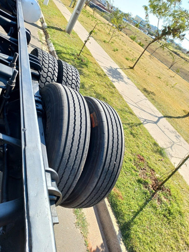 Imagem 13 de 15 de Volkswagen 19 320 Chassi
