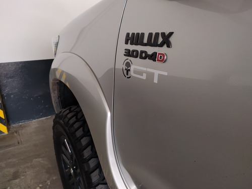 Toyota Hilux 3.0 Cd Srv I 171cv 4x4 2012