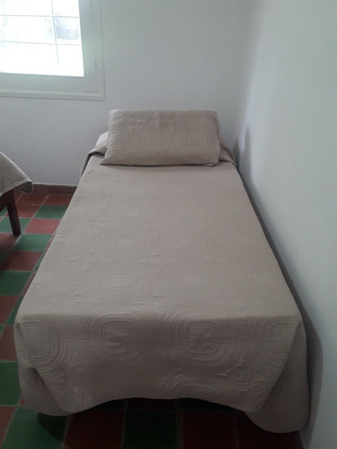 Imagen 4 de 12 de Comoda Casa Para 6 ,a 2 Cuadras De La Playa , Temporada Toda Alquilada, Queda Marzo Y Turismo Disponible.