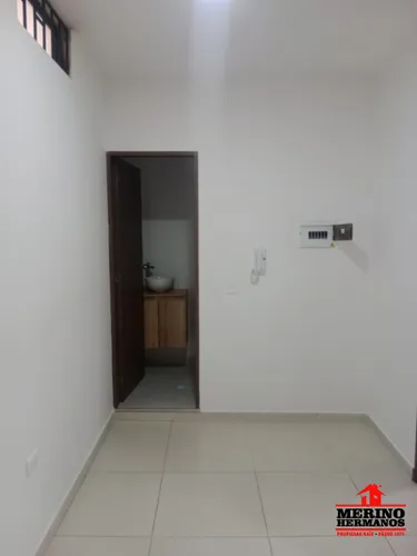 Apartaestudio En Arriendo En Medellín - Laureles