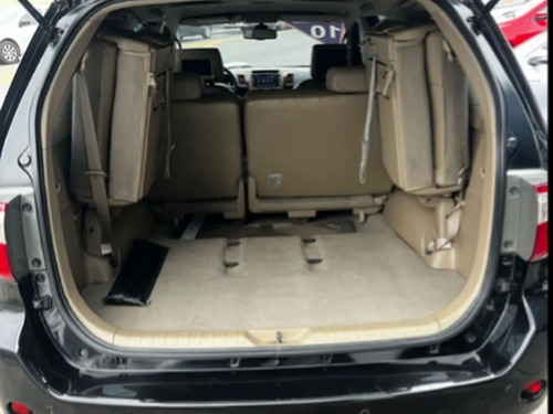 Toyota Hilux SW4 3.0 SRV 4X4 7 LUGARES 16V DIESEL 4P AUTOMÁTICO