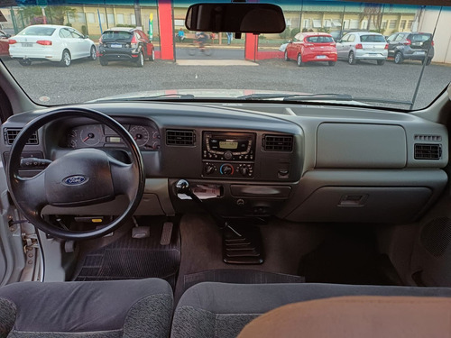 Ford F-250 XLT 3.9 4x2 Diesel TB